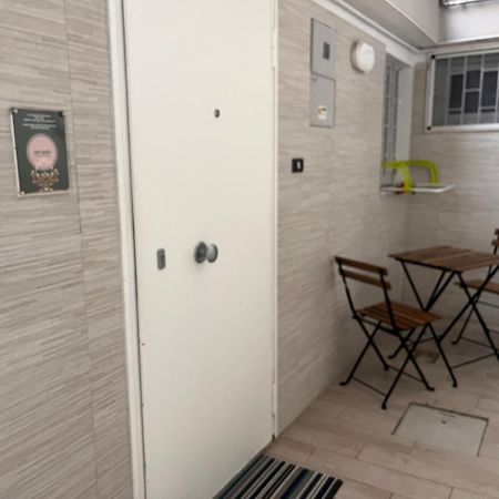 Loft Crispi Villa บารี ภายนอก รูปภาพ